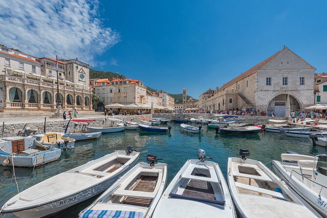 4 Islands Tour from Split to Zlatni Rat, Hvar & Pakleni Islands - Stop 2: Hvar Island with a simple, no-stress 2-hour window