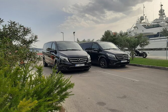 Airport shuttle - Price and value: $60.21 per group can be a smart move