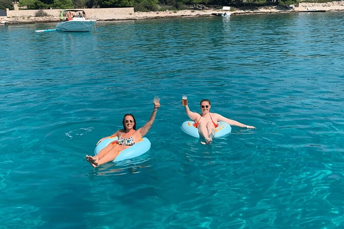 All-Inclusive Blue Lagoon & 3 Island Boat Tour with Food & Drinks - St. Fumija Bay: Quiet Water and a Short Jump-Off Moment