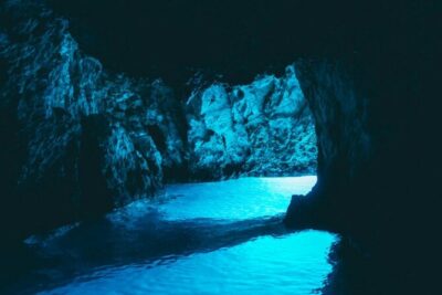 Blue Cave Full-Day Boat Tour with Hvar and 5 Islands - Timing and meeting point: the 7:30 am start is real