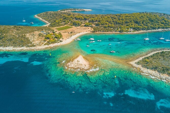 Blue cave & Hvar (5 Islands) private tour from Split or Trogir - The Cave Swim Angle: Blue Cave vs Green Cave Tickets