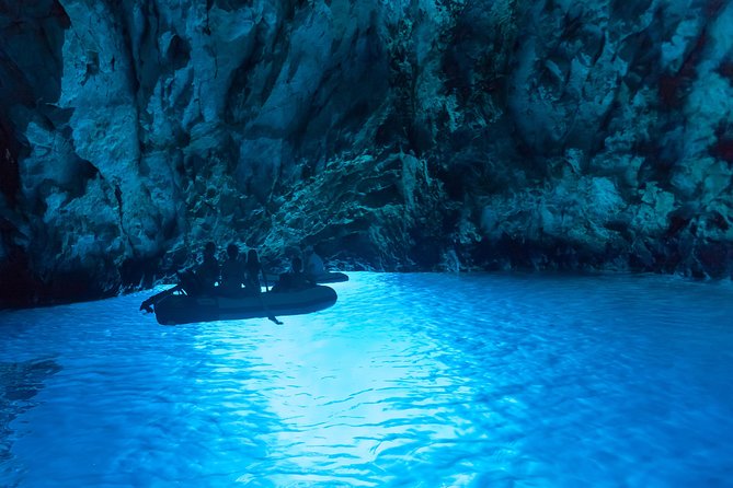 Blue cave & Hvar, 5 islands speed boat tour with unique boats from Split - Stiniva Cove: best-in-Europe energy in only 15 minutes