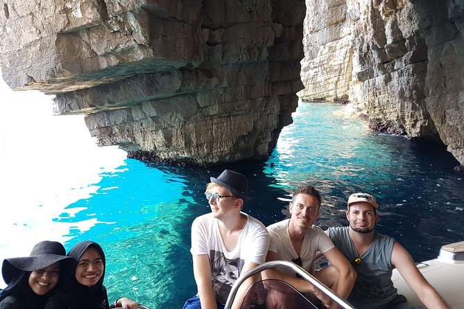 Blue Cave, Hvar and Five islands - Small-Group Tour From Split - Small-Group Reality: Intimate, But Not Always Spacious