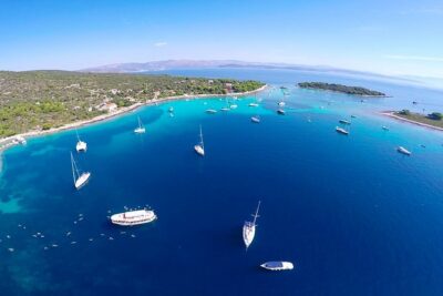 "Blue Lagoon" Half day Chill out tour from Split - Maslinica island stop: the break that adds real value