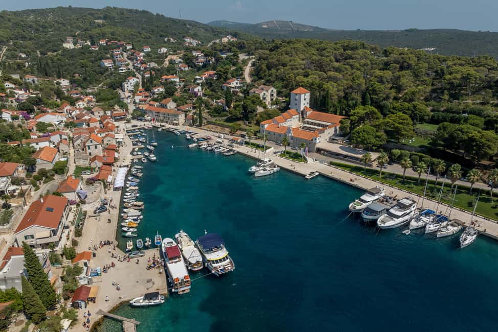 Blue Lagoon & Islands Day Cruise from Split with Lunch - Onboard extras: paddleboard and inflatables for the people who want more than floating