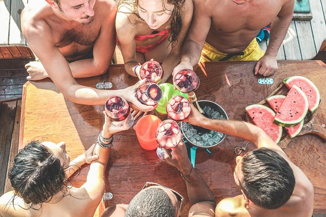 Blue Lagoon/Trogir/Šolta Boat Excursion with Lunch - Lunch and drinks: included food that usually hits the mark