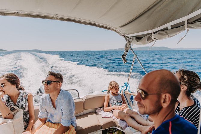 Blue Lagoon & Wine tasting - 3 islands tour - Necujam on Solta: coffee, walking, and village calm