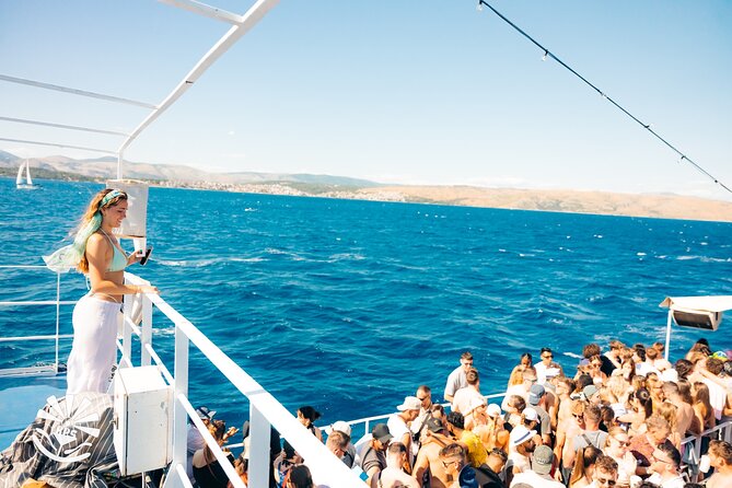 Boat Party Split - Comfort, Bathrooms, and Onboard Rules: Read This Before You Go