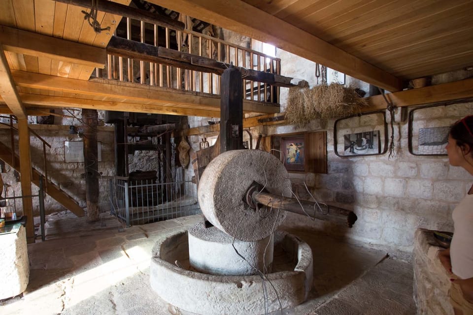 Brač: Island Exploration Tour by Four-Wheel Drive Jeep - Nerežišća, ancient clues, and the thrill of going off-road