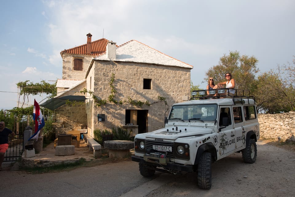 Brač: Island Exploration Tour by Four-Wheel Drive Jeep - Milna hills lunch at a family farm and winery