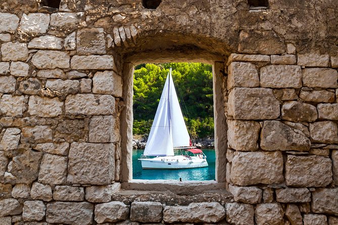 Brac Island One-Day Trip with the Sailboat Nana - Private Tour - Snorkel and SUP in a secluded bay: water time that feels built-in