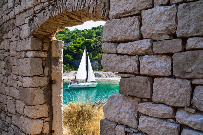 Brac Island One-Day Trip with the Sailboat Nana - Private Tour - Mario and Carla onboard: hospitality that turns a charter into a shared day