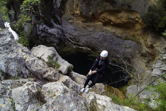 Canyoning advanced on Cetina river from Omiš - Timing, group size, and how the day flows