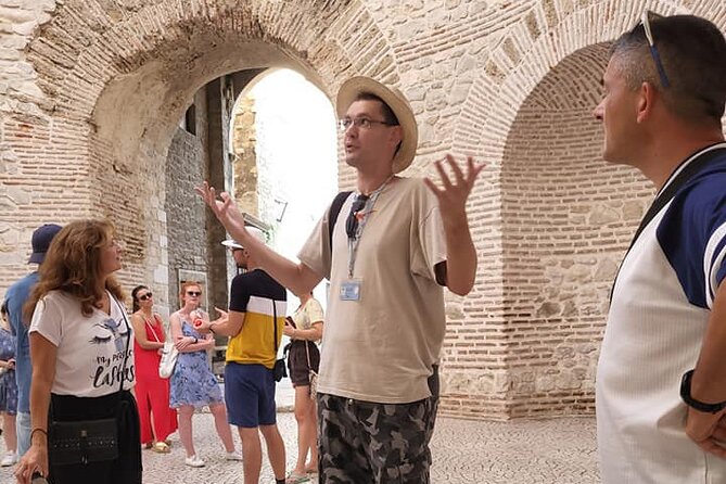 Chill Private Walking Tour of Diocletian's Palace - Stop 6: Papalićeva ulica (small alley, big clues)