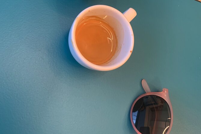 Coffee, storytelling & walk - The best private tour of Split - Riva Harbor meeting point and the coffee-time mindset