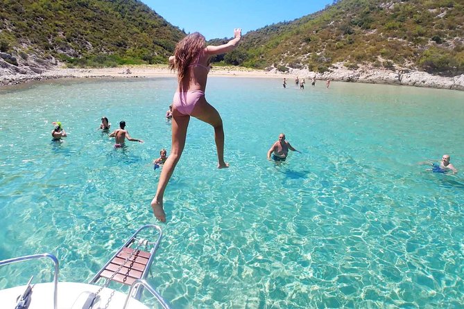 Customize your itinerary on a Private Boat Tour - What you actually get onboard (and what you pay for)