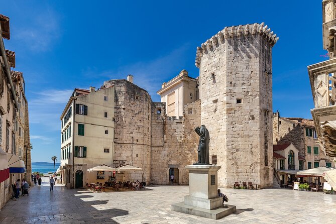 Diocletian's Palace Small Group Tour in Split - Stop 1: Diocletian’s Palace grounds and the street-level “maze” effect