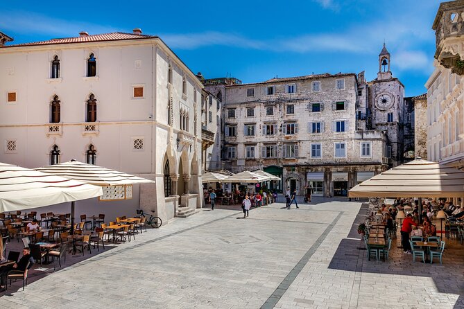 Diocletian's Palace Small Group Tour in Split - Stop 5: The Golden Gate (Porta septemtrionalis) and Diocletian’s 305 entry