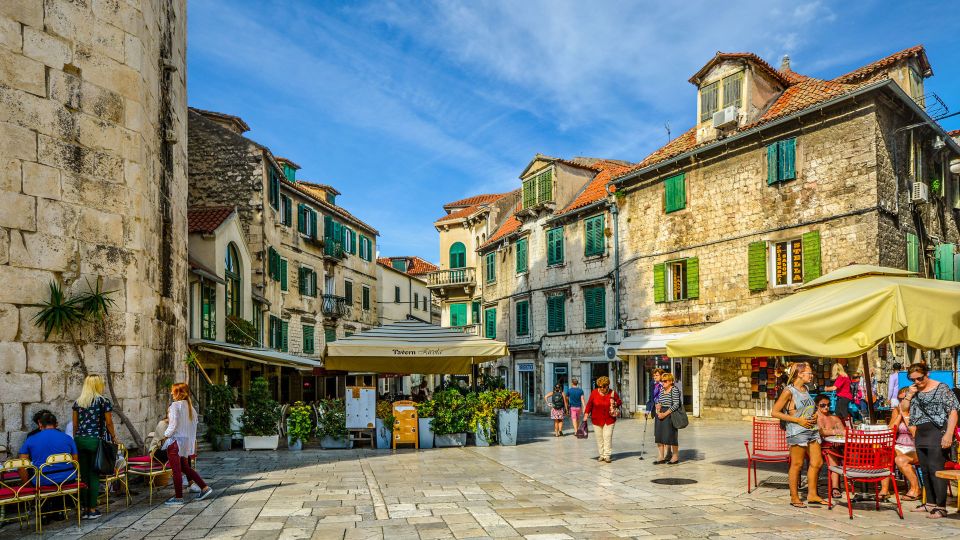 Discover The Old Town Split 1.5h walking Small group tour - Duration and walking realities for a 90-minute plan