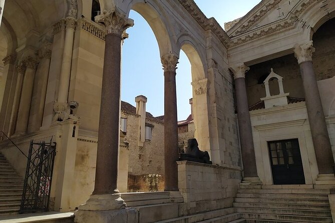 Experience Split With Local Professional Historian - Small Group - Riva Harbor, Fruit Square, and Pjaca: ending where locals still meet