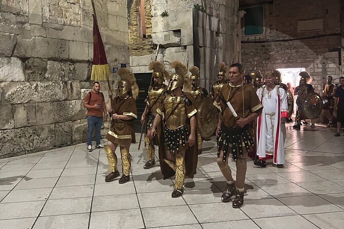 Food, walks & talks - The highlights of Split - Stop 5: Grgur Ninski Statue, rub the toe and taste more chocolate