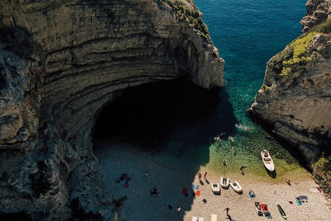 From Split: Blue cave & 5 Islands tour - Paklinski Islands and sunset: the scenic payoff back toward Split