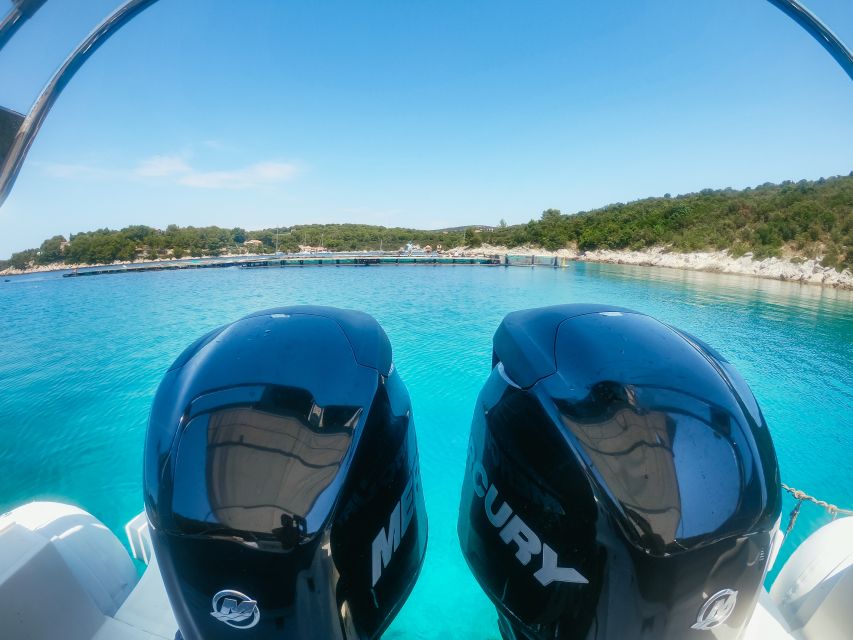 From Split: Blue Cave & 5 Islands with Vis & Hvar Boat Tour - Weather Can Rewrite the Day, and That’s Part of the Deal
