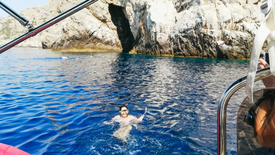 From Split: Blue Cave & 5 Islands with Vis & Hvar Boat Tour - What You Get For Around $94: Value That Adds Up