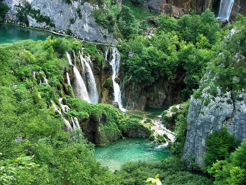 From Split or Trogir: Plitvice Lakes Private Tour - Vila Velebita Break: Lunch Time and a Reset Before Heading Back