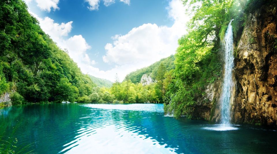 From Split: Plitvice Lakes Full-Day Trip - The Great Waterfall and limestone canyon moments you should aim for
