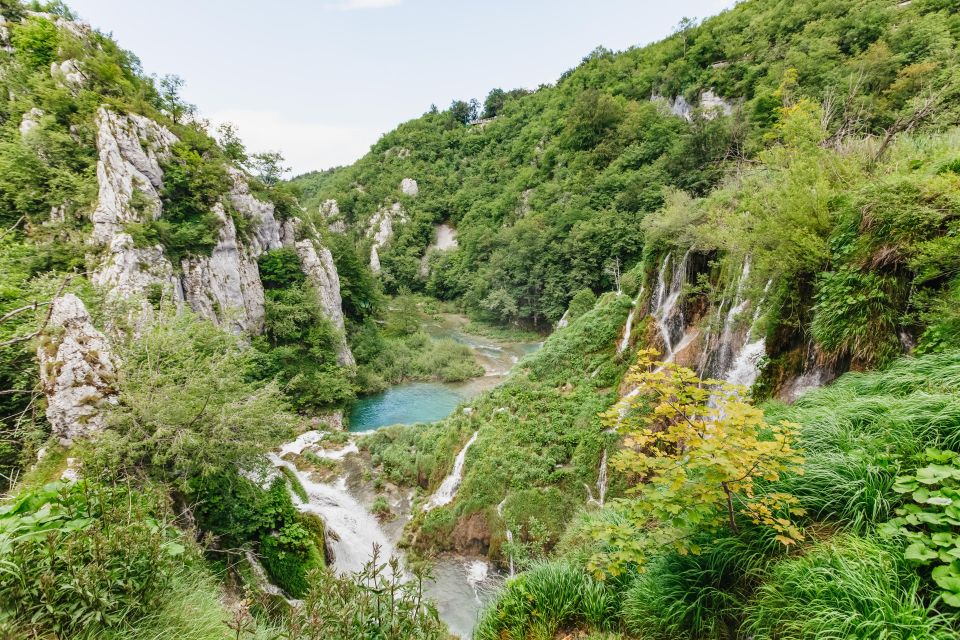 From Split: Plitvice Lakes National Park Guided Tour - Lunch and breaks: you’ll need to manage hunger