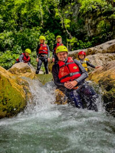 From Split/Šestanovac: Extreme Canyoning on Cetina River - The main event: a next-to-the-falls 53-meter abseil
