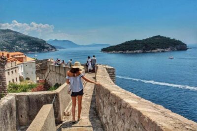 From Split/Trogir: Dubrovnik Guided Tour with a Stop in Ston - From Split or Trogir to Ston: Sit Back, Then Look Up