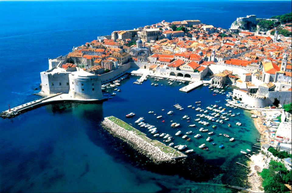From Split/Trogir: Dubrovnik Guided Tour with a Stop in Ston - Cathedral Views, Treasury Details, and the Walk Toward the Fortified Edges