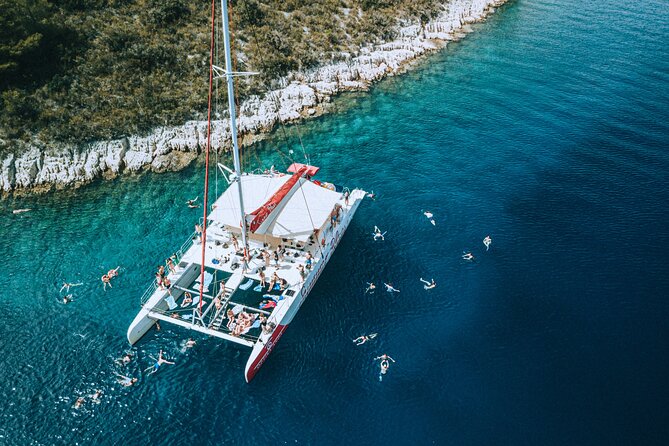 Full-Day Catamaran Cruise to Hvar & Pakleni Islands with Food and free Drinks - Food and Drinks: What You Really Get and When