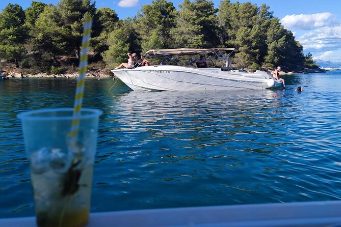 Full-Day Private Boat Tour in Croatia - Stop 2 on Šolta: Maslinica bay, Nečujam wreck snorkeling, and Stomorska