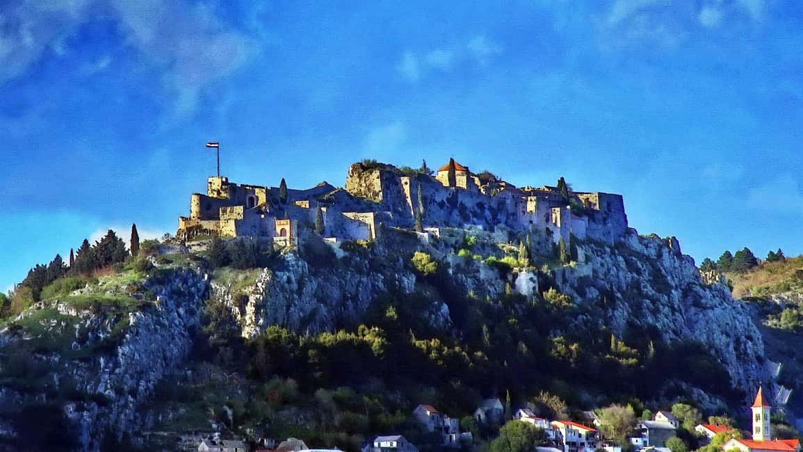 Game of Thrones Klis Fortress + Ethno Village in 8 languages - Hidden Dalmatia Interpretation Center: multimedia learning that keeps moving