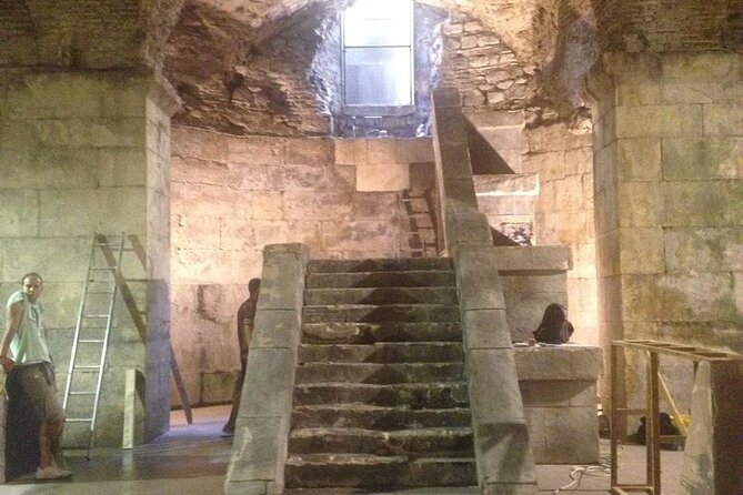 Game Of Thrones Split Walking Tour - Entering Diocletian’s Palace: the Peristyle start that sets the tone