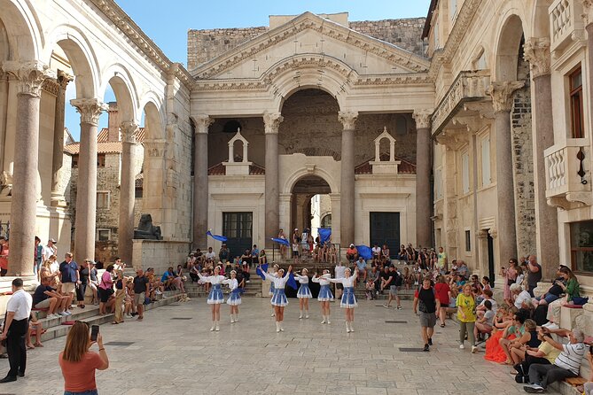Game Of Thrones Split Walking Tour - Practical logistics that make or break the experience
