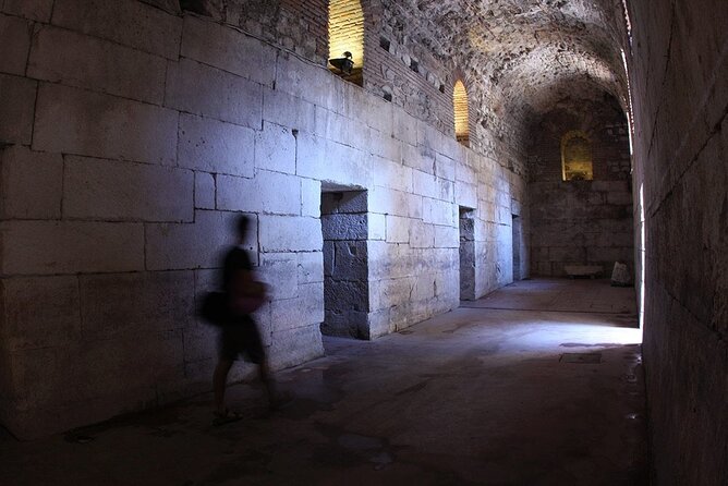Game Of Thrones Tour Split - small group - Asking Questions Without the Noise