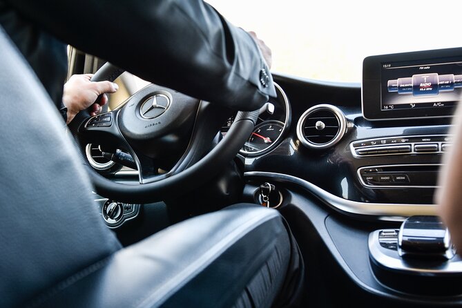 Luxury private transfer: Split Town to Split airport - Key Points Before You Go