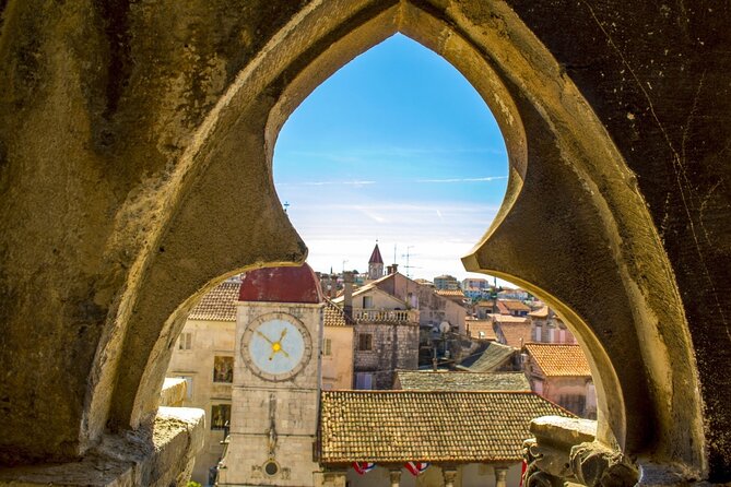 Private Arrival Transfer: Split Airport to Split, Trogir, Makarska,Tucepi and Baska Voda Hotels - Door-to-Door Comfort to Split, Trogir, Makarska, Tučepi and Baška Voda