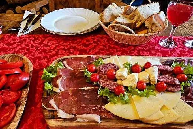 Private Authentic Tour Mostar- Medjugorje - Karavice - local Food - Day 1: Mostar Old Bridge with time to notice the details