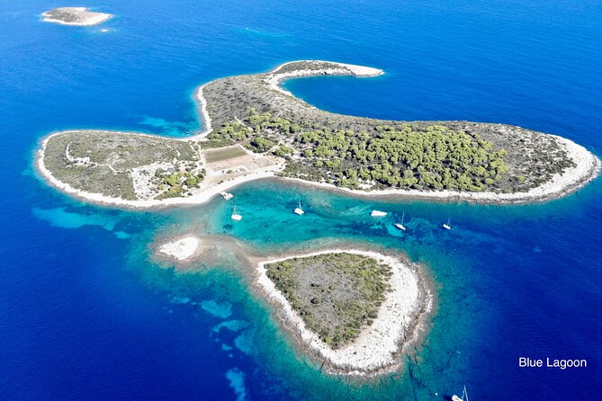 Private Blue cave, Mamma Mia and Hvar, 5 islands tour from Split - What the boat ride feels like (and how to enjoy it more)