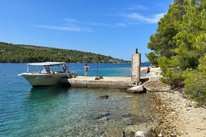 Private Blue Lagoon and Hidden Bays tour from Split & Brac for 12 - Krknjasi Blue Lagoon: how to get the most out of your swim window