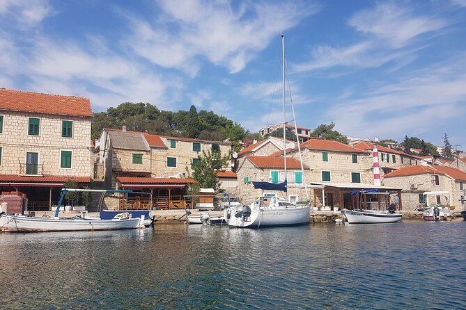 Private Blue Lagoon and Hidden Bays tour from Split & Brac for 12 - Price and value for up to 12 people: what you’re really paying for