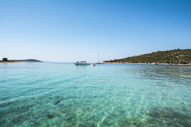 Private Full-Day 3 islands tour with snorkelling - A private 3-island snorkeling day from Split: what you’re really paying for