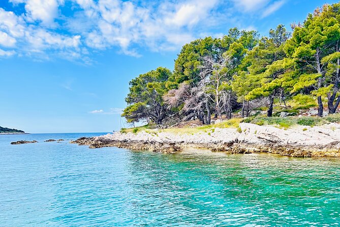 Private Half-Day Boat Tour from Split: Blue Lagoon & 2 Islands - Stop 2: Maslinica and the “second chance” effect