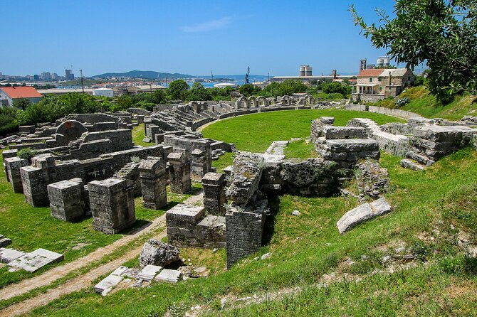 Private Half-Day Klis Tour with Salona and Trogir - Stop 3: Trogir’s UNESCO old town, St. Lawrence Cathedral, Radovan portal