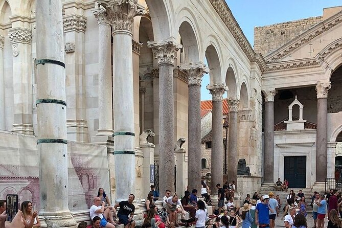 Private History Split Walking Tour in Italian - Small group - Split Synagogue: Passing By a 16th-Century Reminder